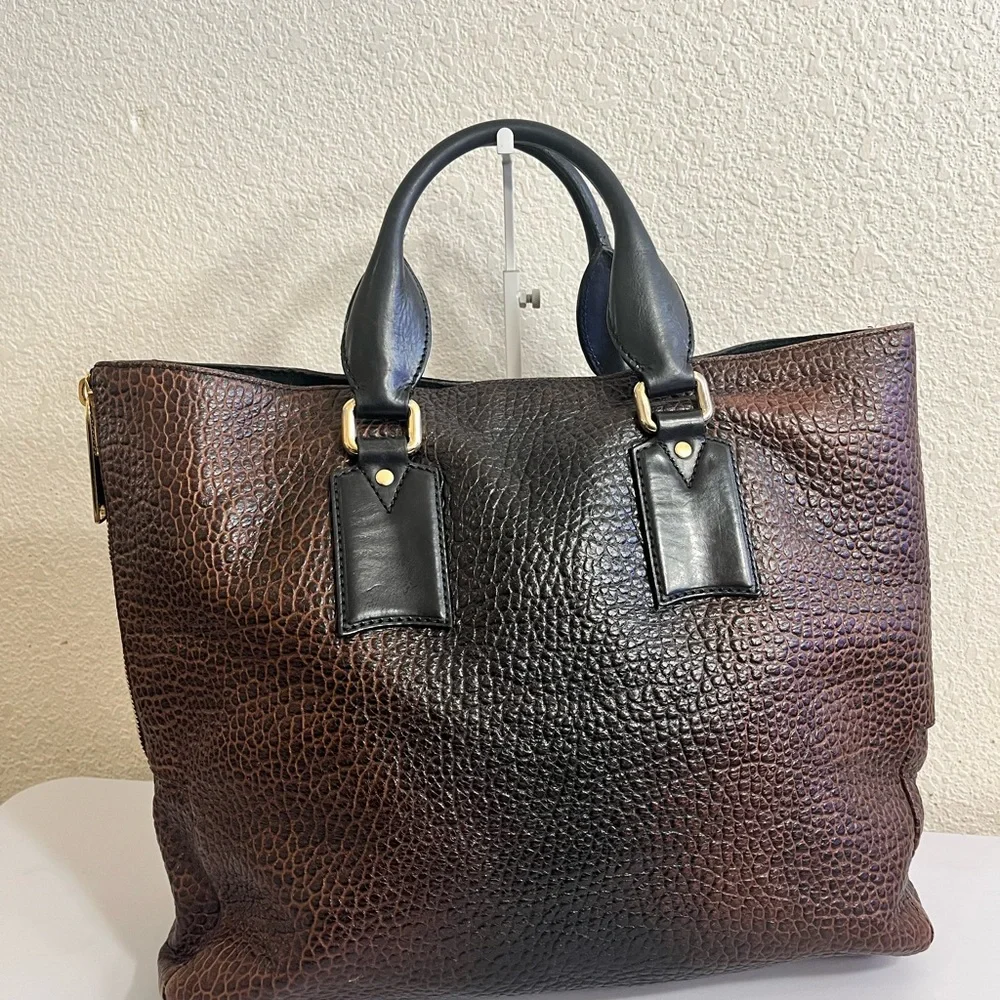 Burberry large peppled Leather Tote Bag in Brown and Black -